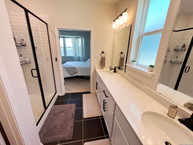 8347 SUNRISE GLN, Schertz, TX 78154