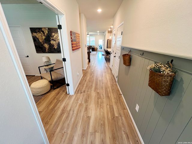 8347 SUNRISE GLN, Schertz, TX 78154