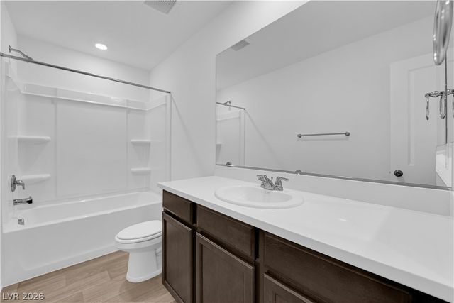 6020 Swift Lariat Street, Las Vegas, NV 89113
