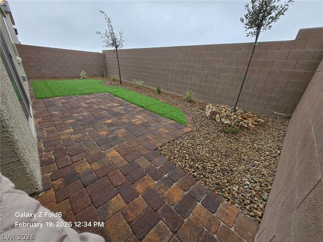 6020 Swift Lariat Street, Las Vegas, NV 89113