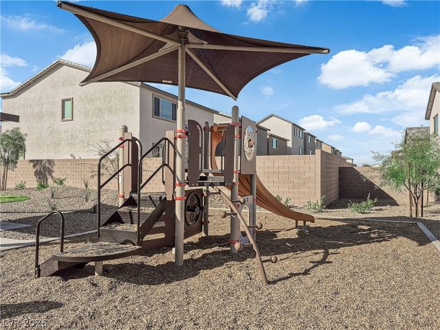 6020 Swift Lariat Street, Las Vegas, NV 89113