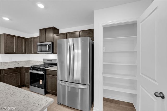 6020 Swift Lariat Street, Las Vegas, NV 89113