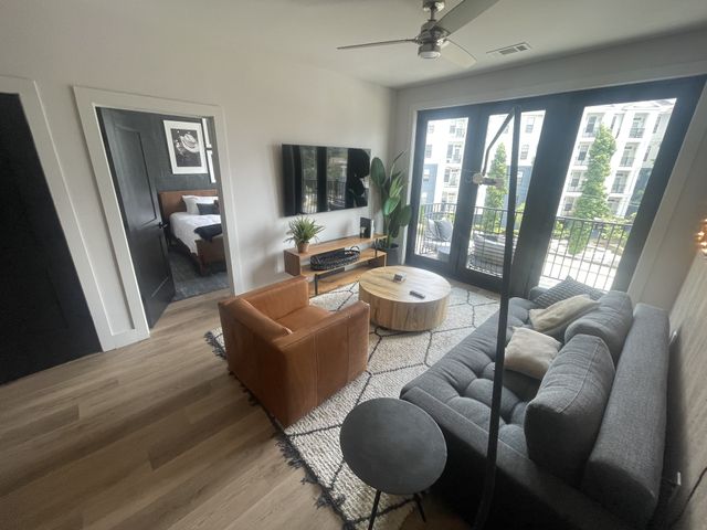 303 31st Ave N Apt 316, Nashville, TN 37203