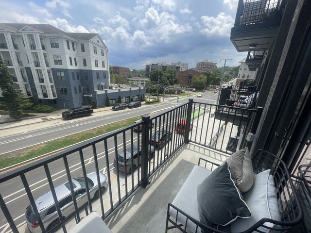 303 31st Ave N Apt 316, Nashville, TN 37203
