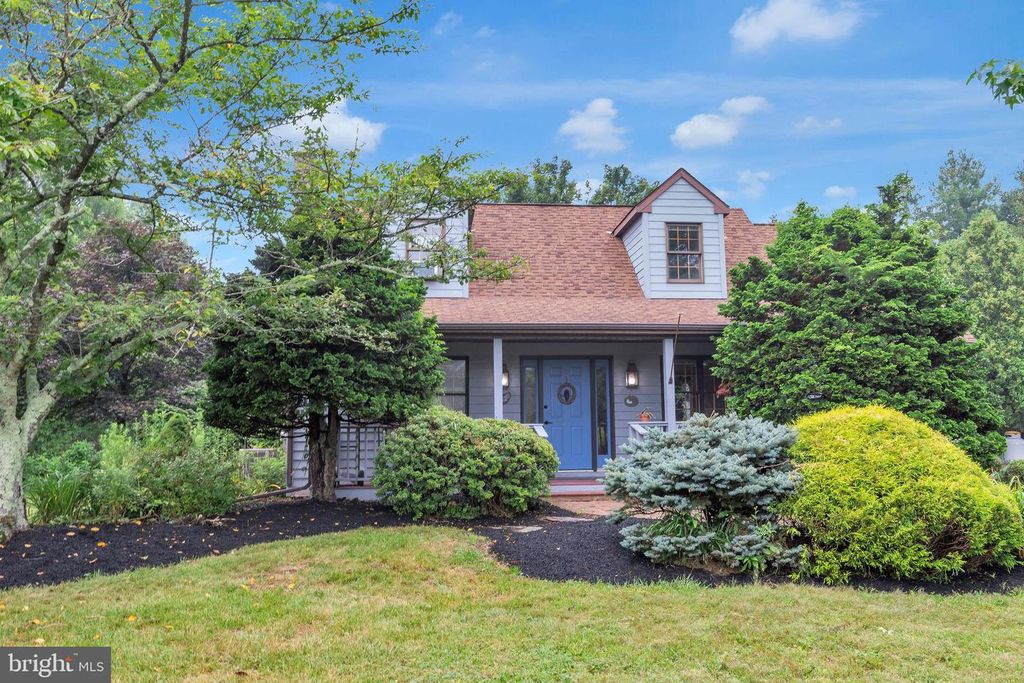6875 TOHICKON HILL RD, Pipersville, PA 18947