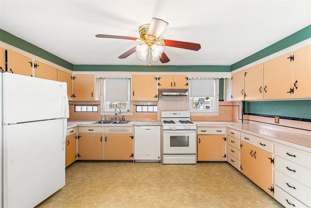 359 Williston Way, Pawtucket, RI 02861