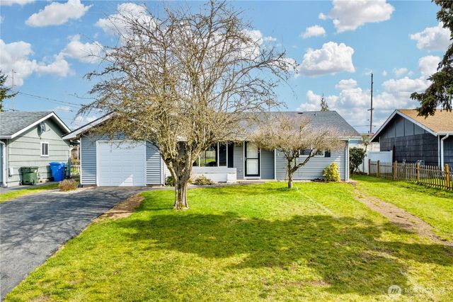 24532 35th Place S, Kent, WA 98032