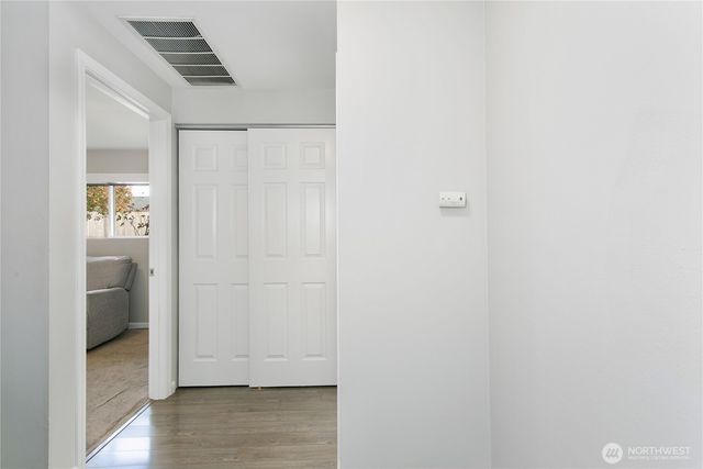 24532 35th Place S, Kent, WA 98032