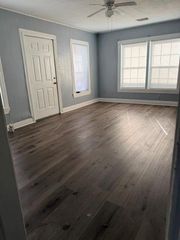 110 W Hunnicutt Street, Baytown, TX 77520