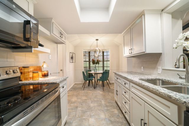 105 Kelsoe Drive, Sherman, TX 75090