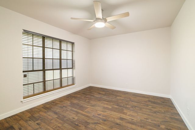 105 Kelsoe Drive, Sherman, TX 75090