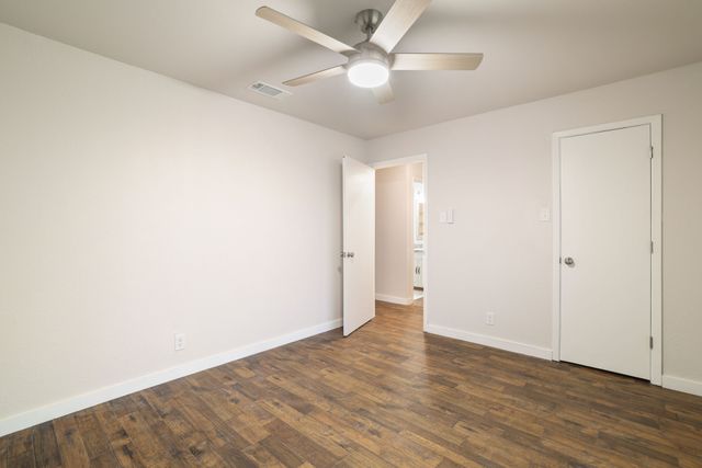 105 Kelsoe Drive, Sherman, TX 75090