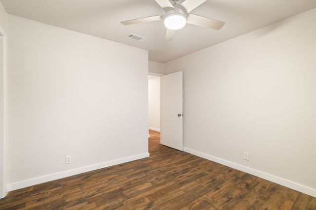 105 Kelsoe Drive, Sherman, TX 75090