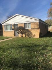 4124 W 136th Place, Robbins, IL 60472