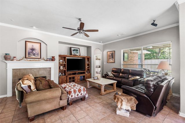 6515 Greencreek Meadows Lane, Spring, TX 77379
