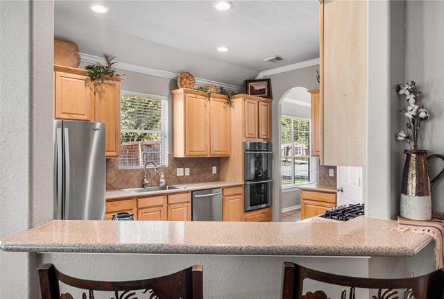 6515 Greencreek Meadows Lane, Spring, TX 77379