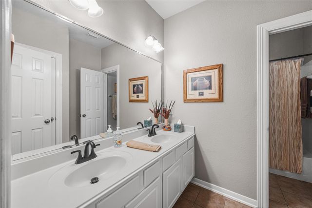 6515 Greencreek Meadows Lane, Spring, TX 77379