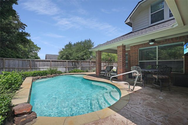 6515 Greencreek Meadows Lane, Spring, TX 77379