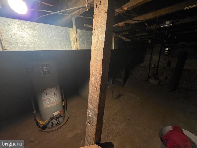 417 WALNUT AVE, Trenton, NJ 08609