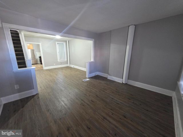 417 WALNUT AVE, Trenton, NJ 08609