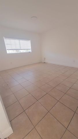 3700 N 56th Avenue 1015, Hollywood, FL 33021