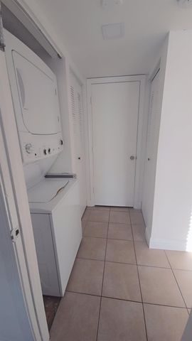 3700 N 56th Avenue 1015, Hollywood, FL 33021