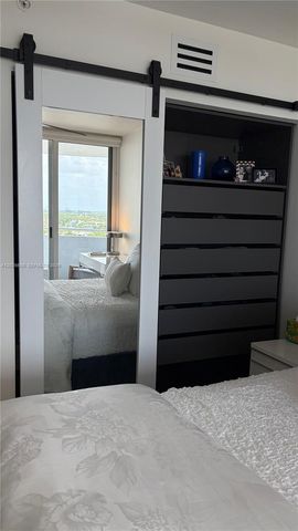 6301 Collins Ave 1207, Miami Beach, FL 33141