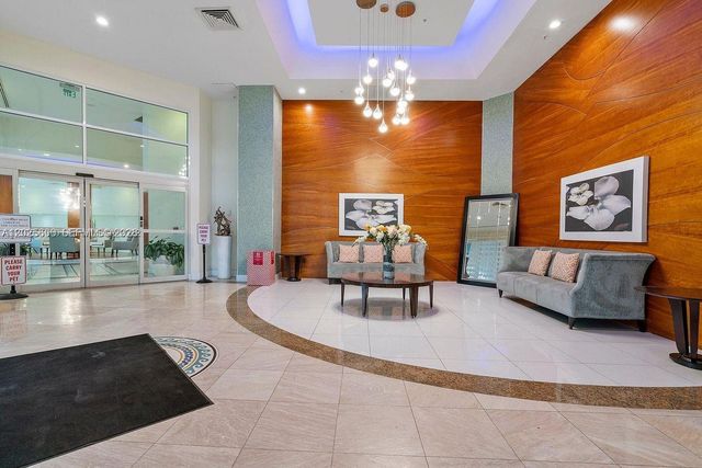 6301 Collins Ave 1207, Miami Beach, FL 33141