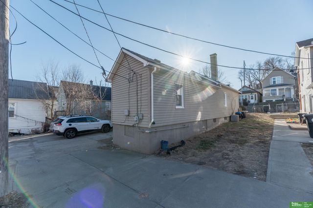 2542 Rees Street, Omaha, NE 68105