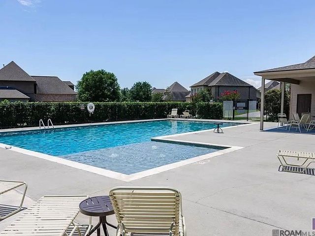 18177 Pinehurst Dr, Prairieville, LA 70769