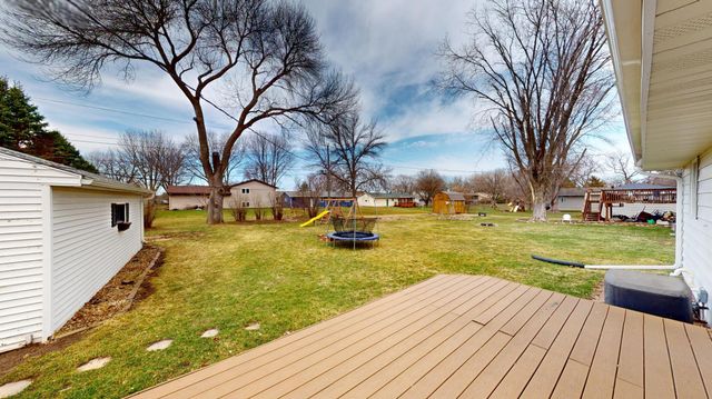 2141 Harmony Avenue, Albert Lea, MN 56007