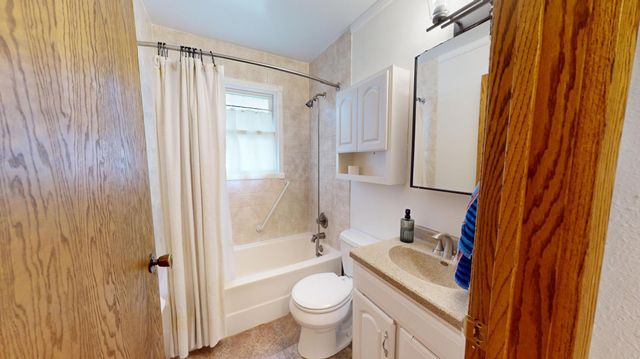 2141 Harmony Avenue, Albert Lea, MN 56007