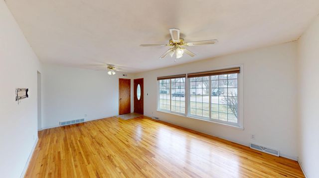 2141 Harmony Avenue, Albert Lea, MN 56007