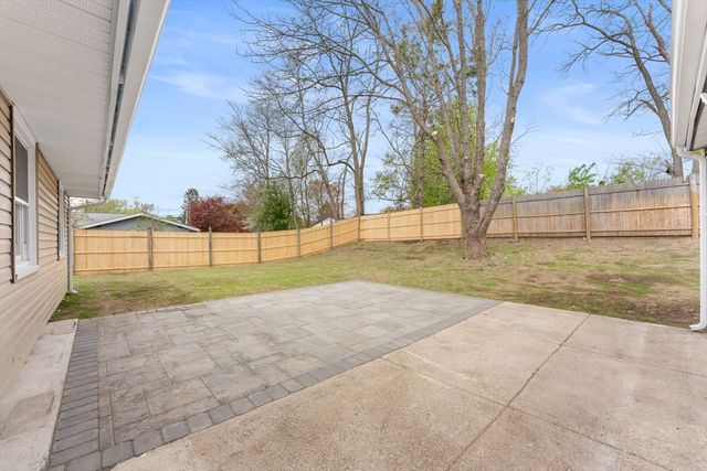14 Temi Rd, Brockton, MA 02302