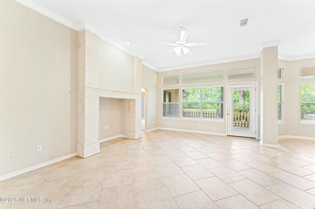 893 BLACKBERRY Lane, St. Johns, FL 32259