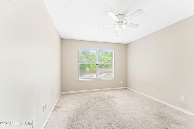 893 BLACKBERRY Lane, St. Johns, FL 32259