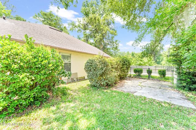 893 BLACKBERRY Lane, St. Johns, FL 32259