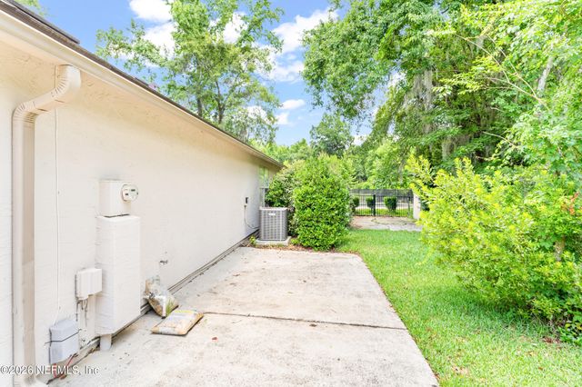 893 BLACKBERRY Lane, St. Johns, FL 32259