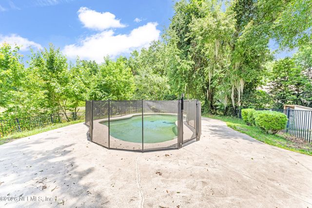 893 BLACKBERRY Lane, St. Johns, FL 32259