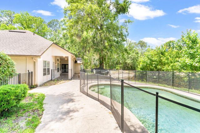 893 BLACKBERRY Lane, St. Johns, FL 32259