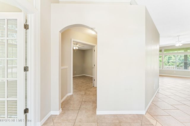 893 BLACKBERRY Lane, St. Johns, FL 32259