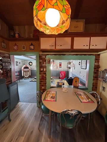 52 Touisset Ave, Swansea, MA 02777