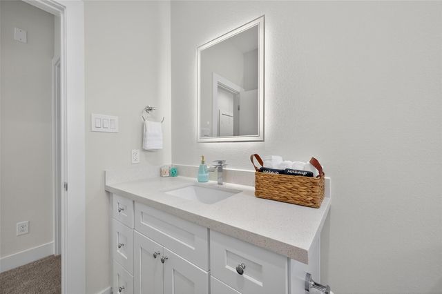 833 Dorchester St Street E, Houston, TX 77022