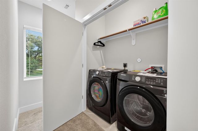 833 Dorchester St Street E, Houston, TX 77022