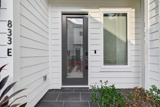 833 Dorchester St Street E, Houston, TX 77022