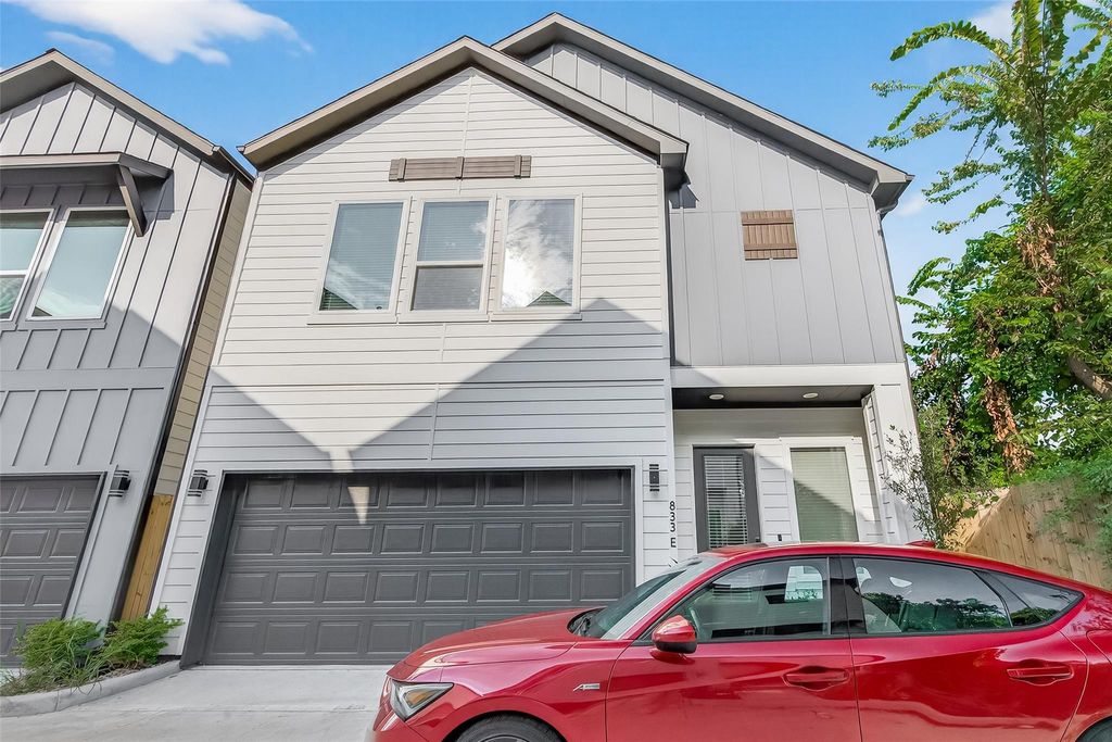 833 Dorchester St Street E, Houston, TX 77022