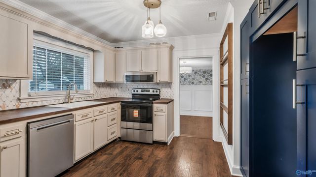 806 Houston Street S, Scottsboro, AL 35768