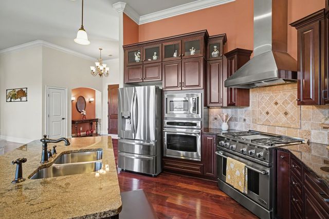 2227 Twin Peaks Ct, Spring Hill, TN 37174