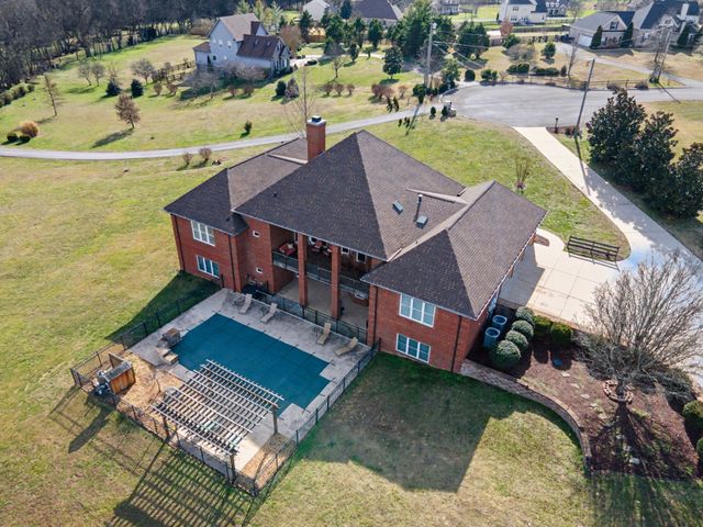 2227 Twin Peaks Ct, Spring Hill, TN 37174