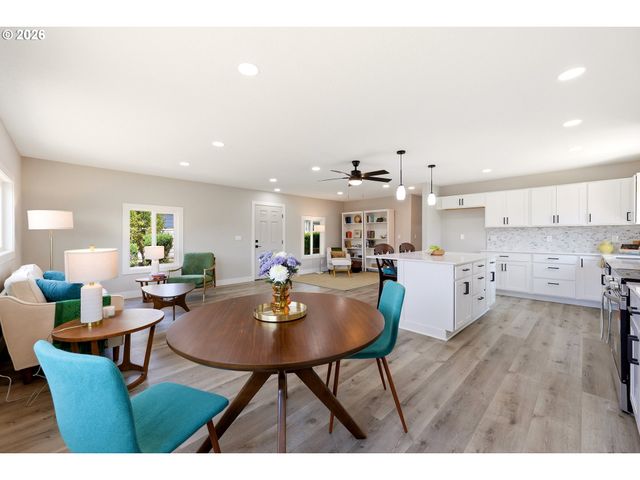 867 Sw LIBERTY BELL Dr, Beaverton, OR 97006
